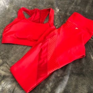 Women’s workout sports bra and legging